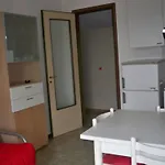 Seaview Flat In A Pet Friendly In
