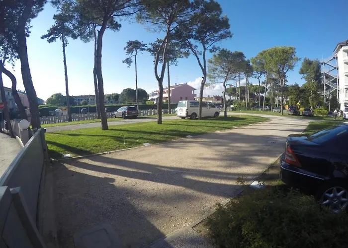 Seaview Flat In A Pet Friendly In *